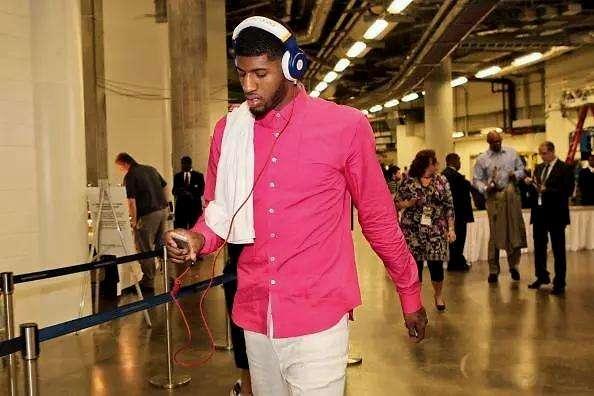 足球中超后卫世界级解围登上热搜（中超后卫世界级解围冲上热搜）