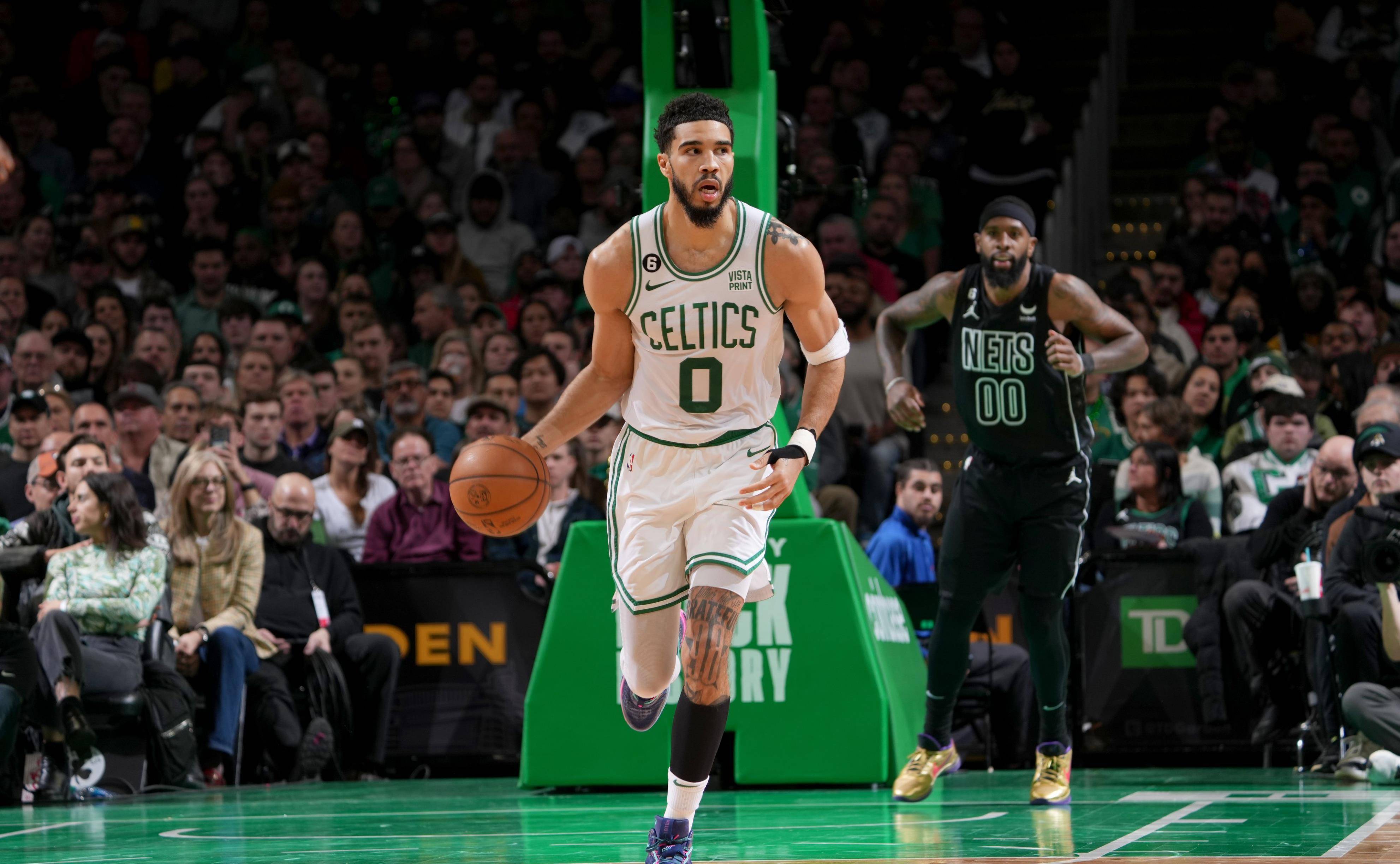 全市场：尤文与那不勒斯对格雷茨卡有意，正关注其续约情况（全市场：尤文与那不勒斯对格雷茨卡感兴趣，密切关注其续约动向）