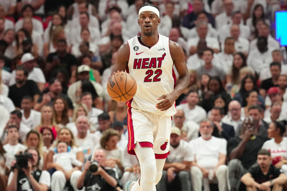 篮球篮网防守效率创新高（篮网防守效率升至赛季新高）