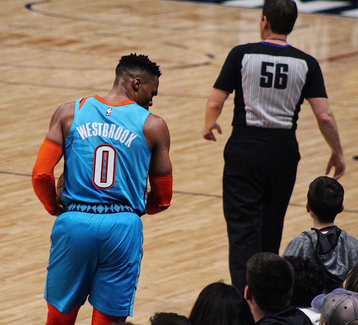 大四喜：姆巴佩vs奥林匹亚科斯个人集锦（姆巴佩梅开四度：对阵奥林匹亚科斯个人高光集锦）