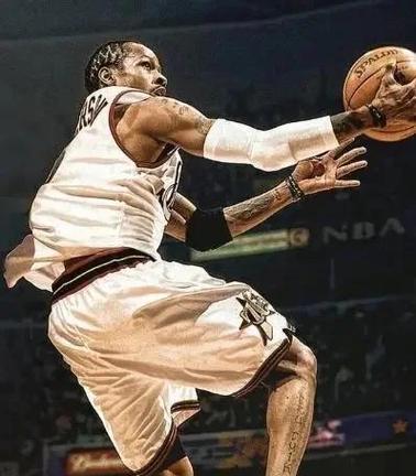 阿莫林：很满意队员主动安慰约罗，库尼亚会带着竞技热情登场（阿莫林满意队员主动安慰约罗：库尼亚将以饱满斗志出场）