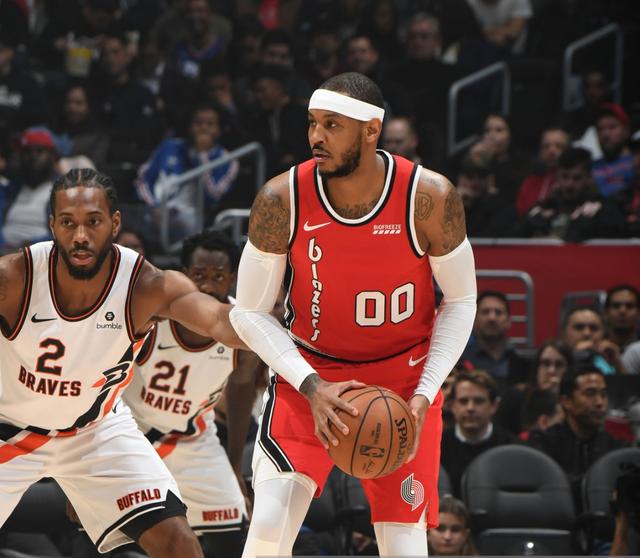 手感冰凉！麦克布莱德半场7中1仅拿2分1篮板2助攻（状态低迷！麦克布莱德半场7投仅1中，仅得2分1篮板2助攻）