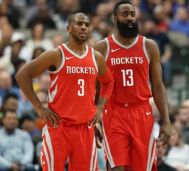 斯洛特：我已经让萨拉赫知道他不会参赛，这是我们唯一的交流（斯洛特：我只告知萨拉赫将不会出场，除此之外未再沟通）