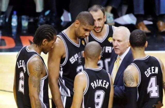 字母哥伤退，雄鹿完成18分大逆转，打赢东部第一活塞（字母哥受伤退赛，雄鹿上演18分翻盘好戏，力克东部榜首活塞）