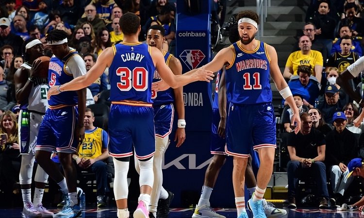 洲际杯前瞻：蓝十字防守存在漏洞，弗拉门戈士气正旺力争晋级（洲际杯展望：蓝十字后防隐患凸显，气势正盛的弗拉门戈剑指晋级）