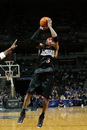 总比分0-5，阿隆索带队2次对阵利物浦均遭遇失利（阿隆索两度率队对阵利物浦皆告负，总比分0-5）